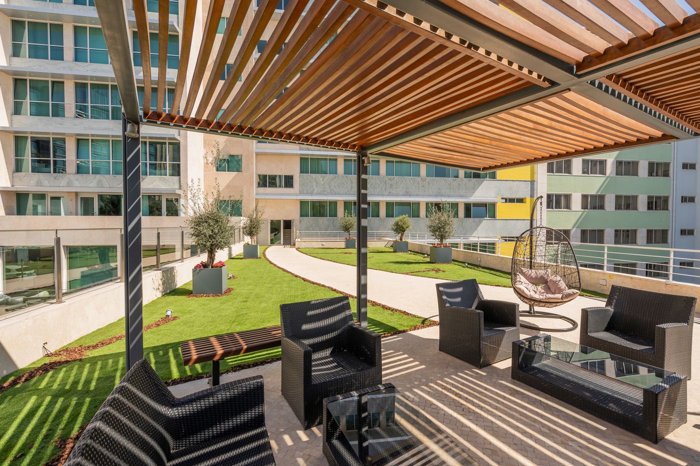 HF-Fenix-Garden-Terrace-27