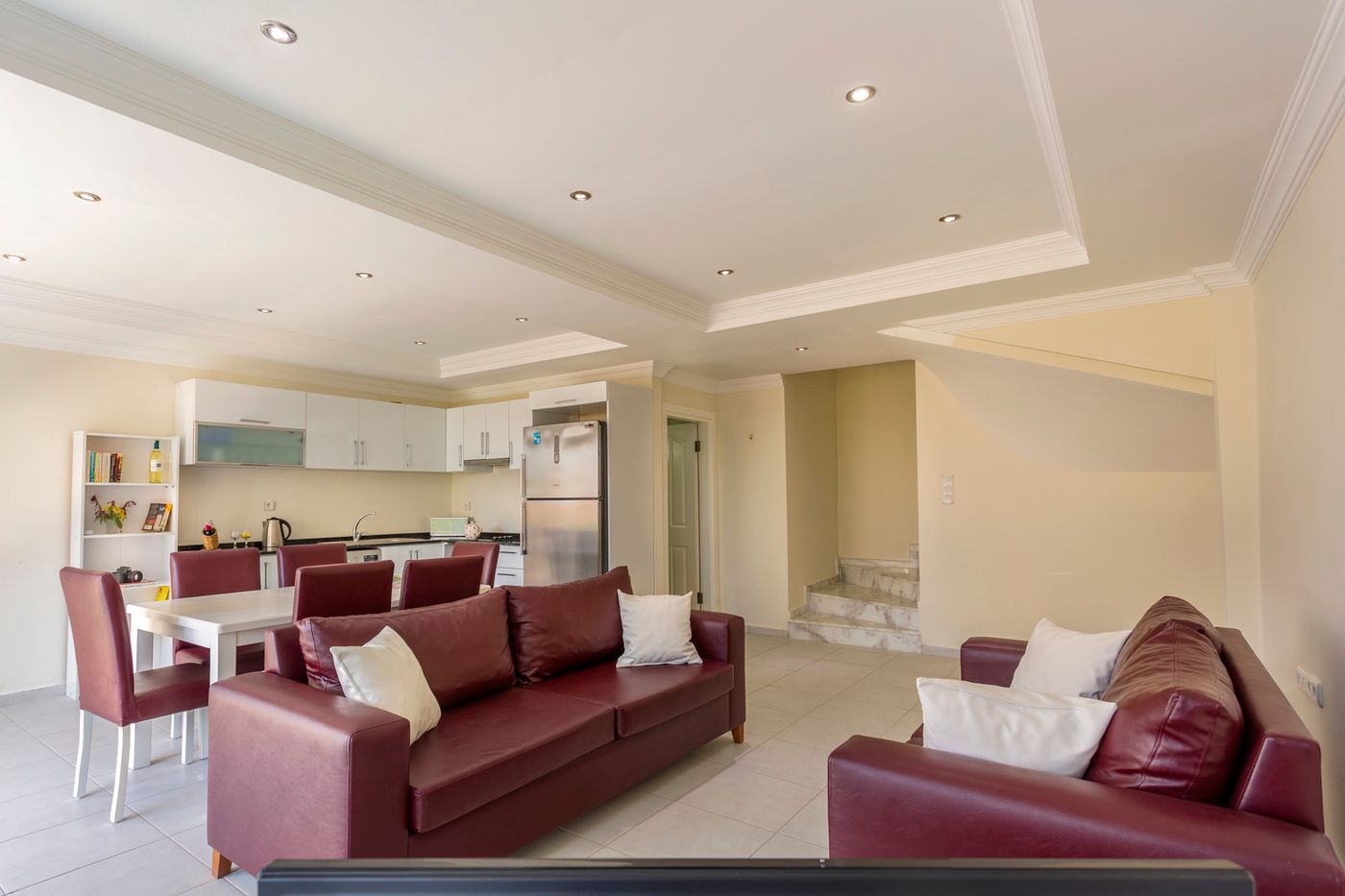 Orka Royal Hills Apartments 