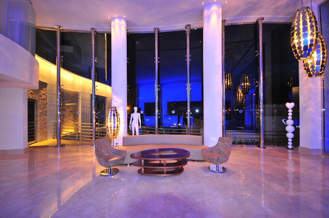 Blue-Bay-Platinum-Lobby-28