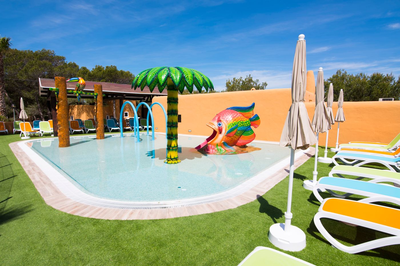 Azuline-Club-Cala-Martina-Ibiza-Sports-and-Entertainment-68