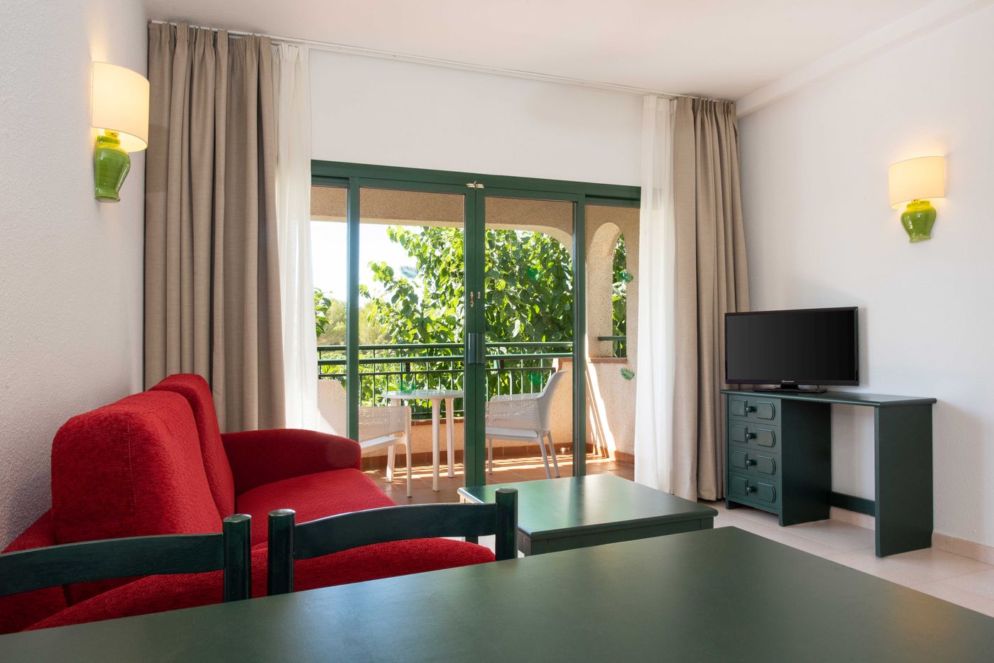 Valentin-Son-Bou-Room-38