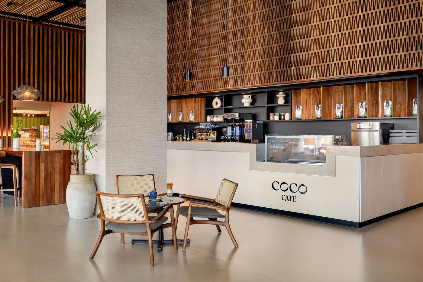 Hyatt Vivid Grand Island 16.07.25