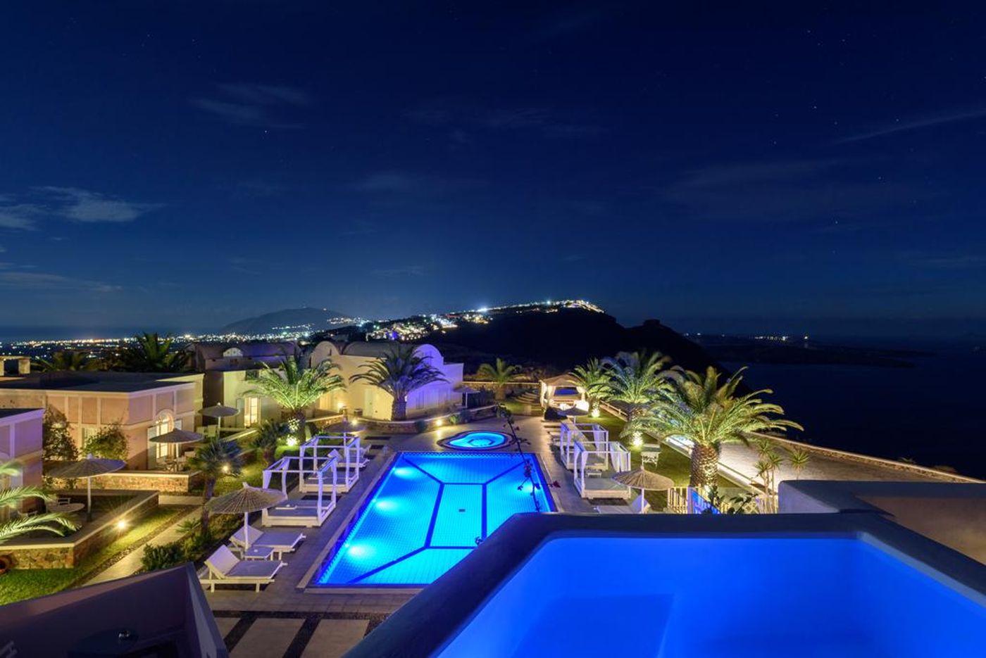 Pantheon Deluxe Villas