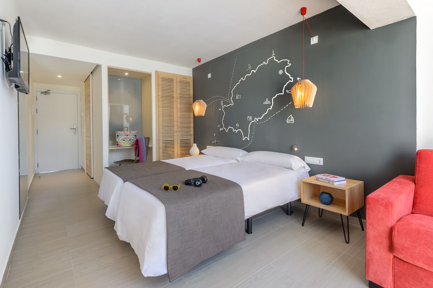 Playasol-Cala-Tarida-Room-37