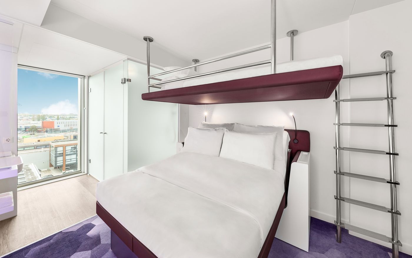 Yotel-Amsterdam-Room-8