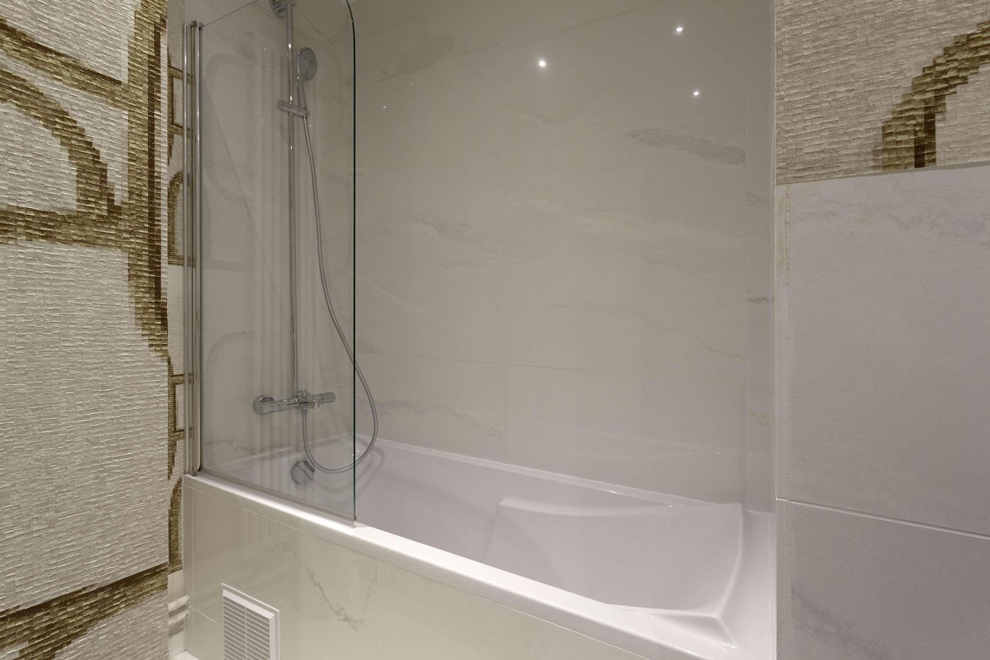 Best Western Hotel Ronceray Opera-France-Paris-Room-7