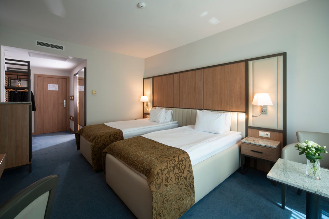 Legends-Bulgaria-SOFIA-Room-6