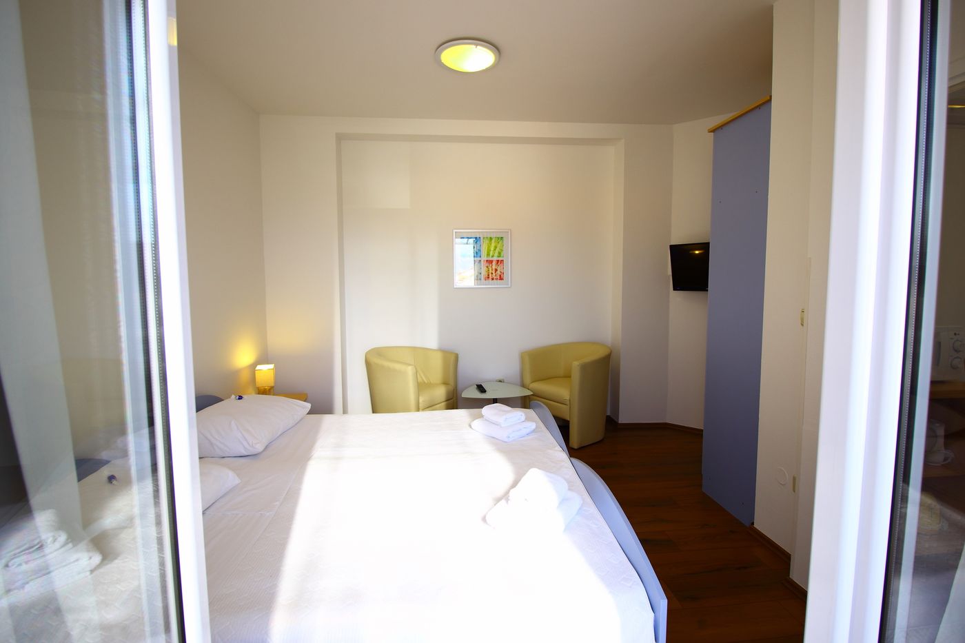Bacan-Serviced-Apartments-Room-42