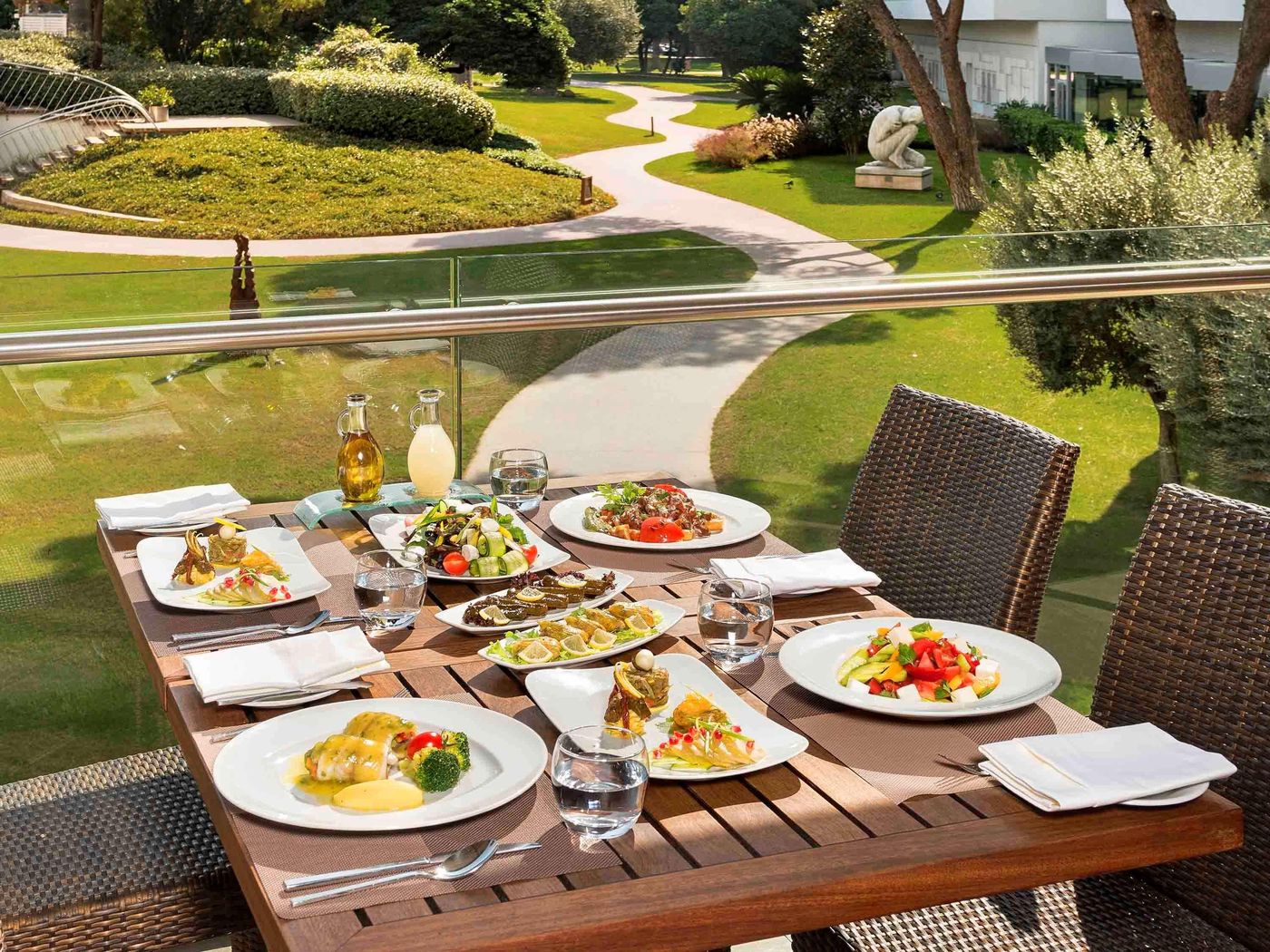 Swissotel-Grand-Efes-Izmir-Restaurant-16