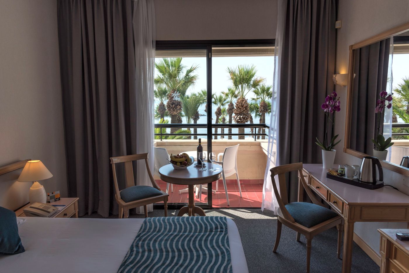 Palm Beach Hotel and Bungalows