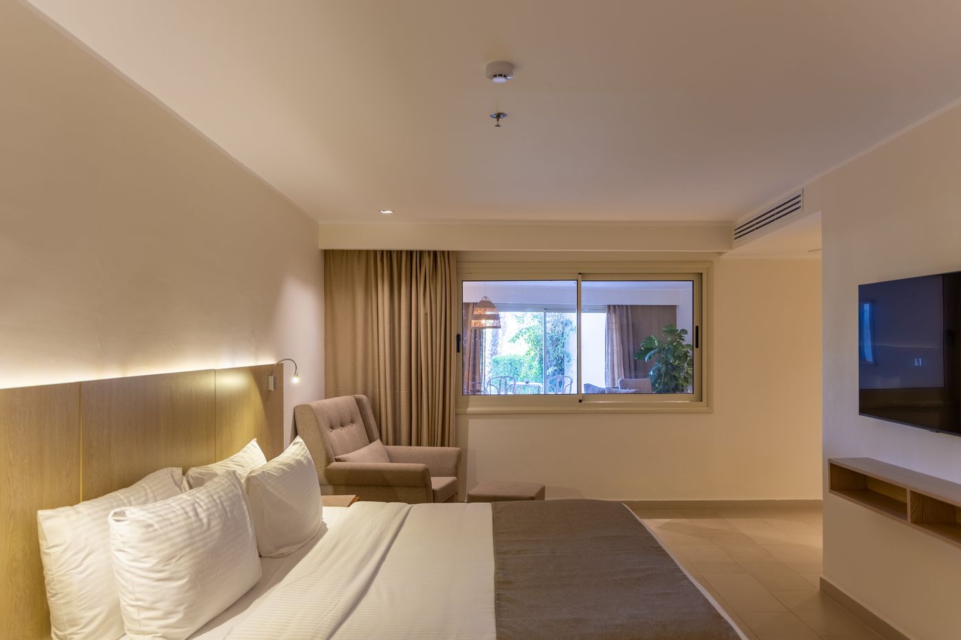 Fort Arabesque West Bay - Adult only