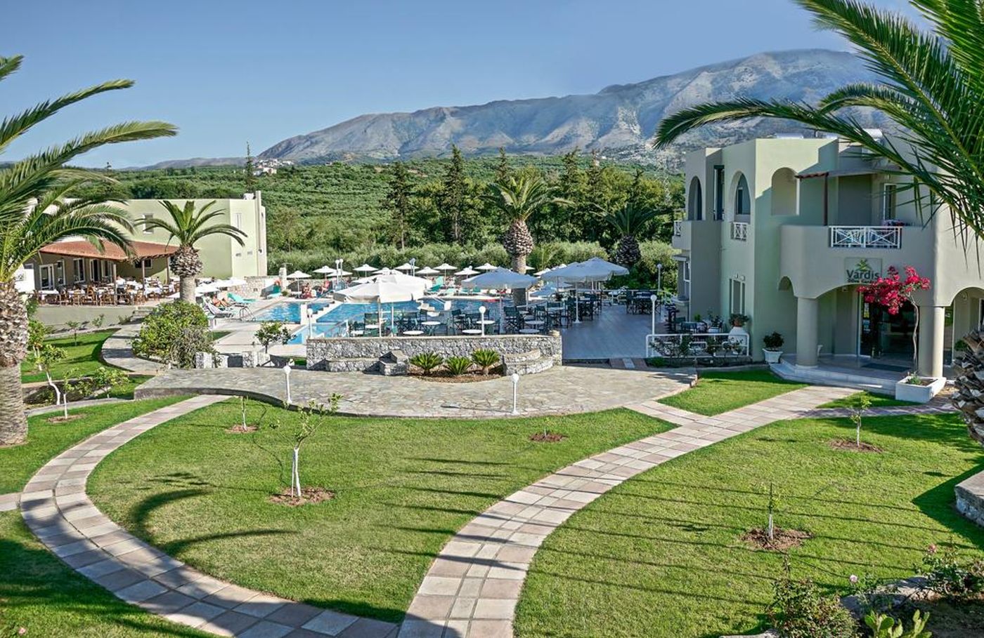 Vardis Olive Garden Hotel