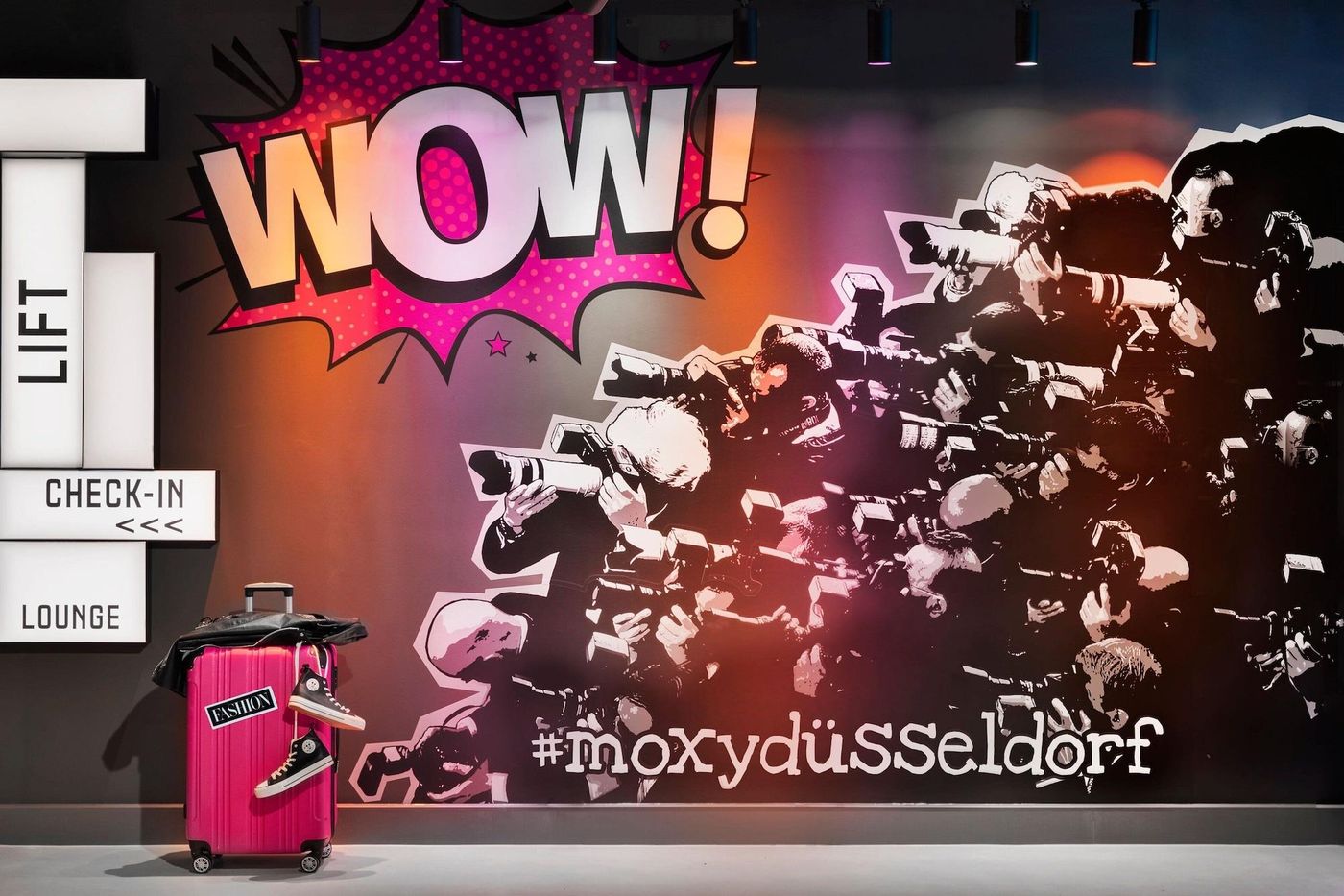 Moxy Duesseldorf City - Germany - DÃ¼sseldorf - Lobby - 9