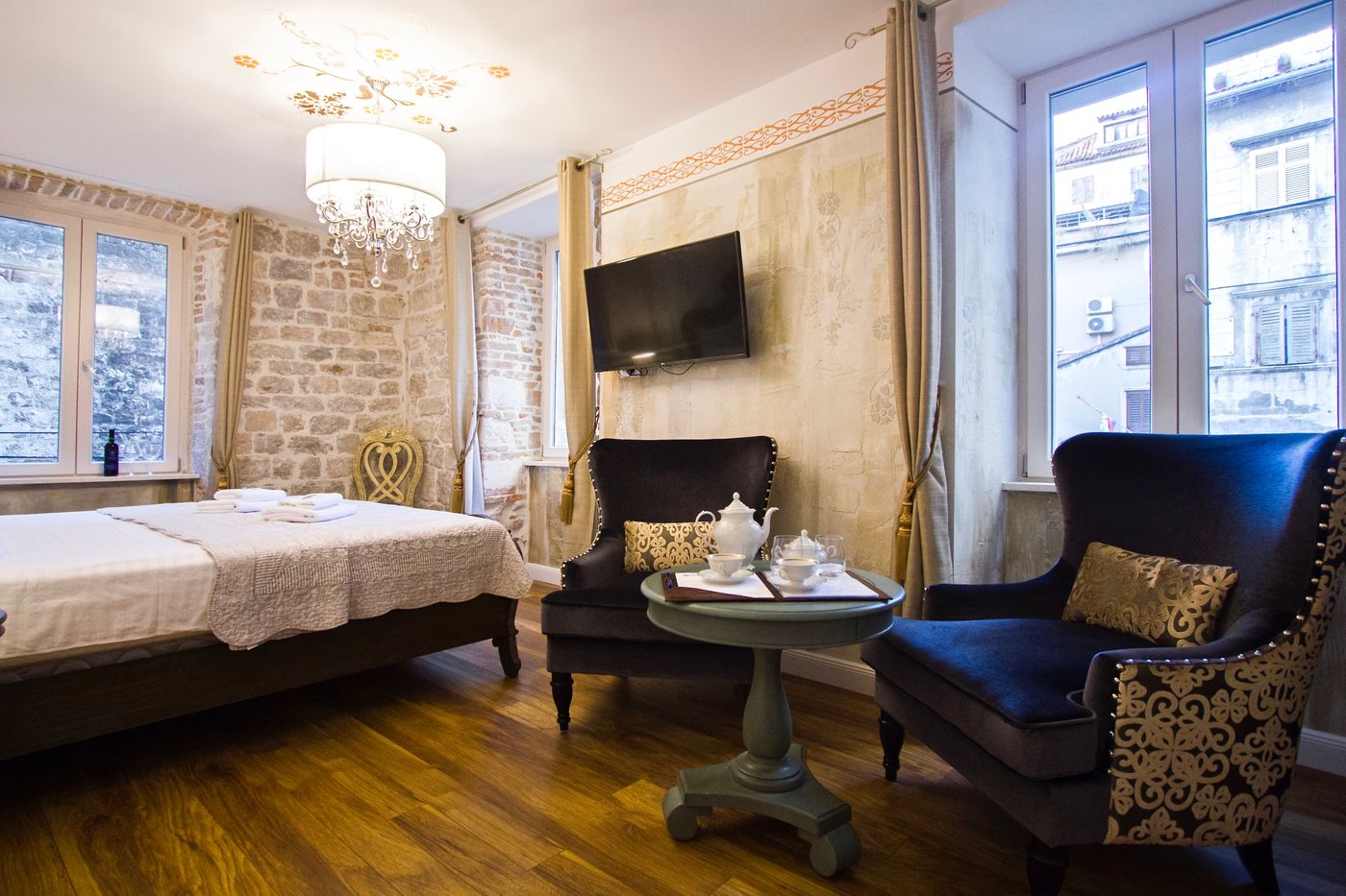 Plaza-Marchi-Old-Town---Quaint---Elegant-Hotels-Room-30