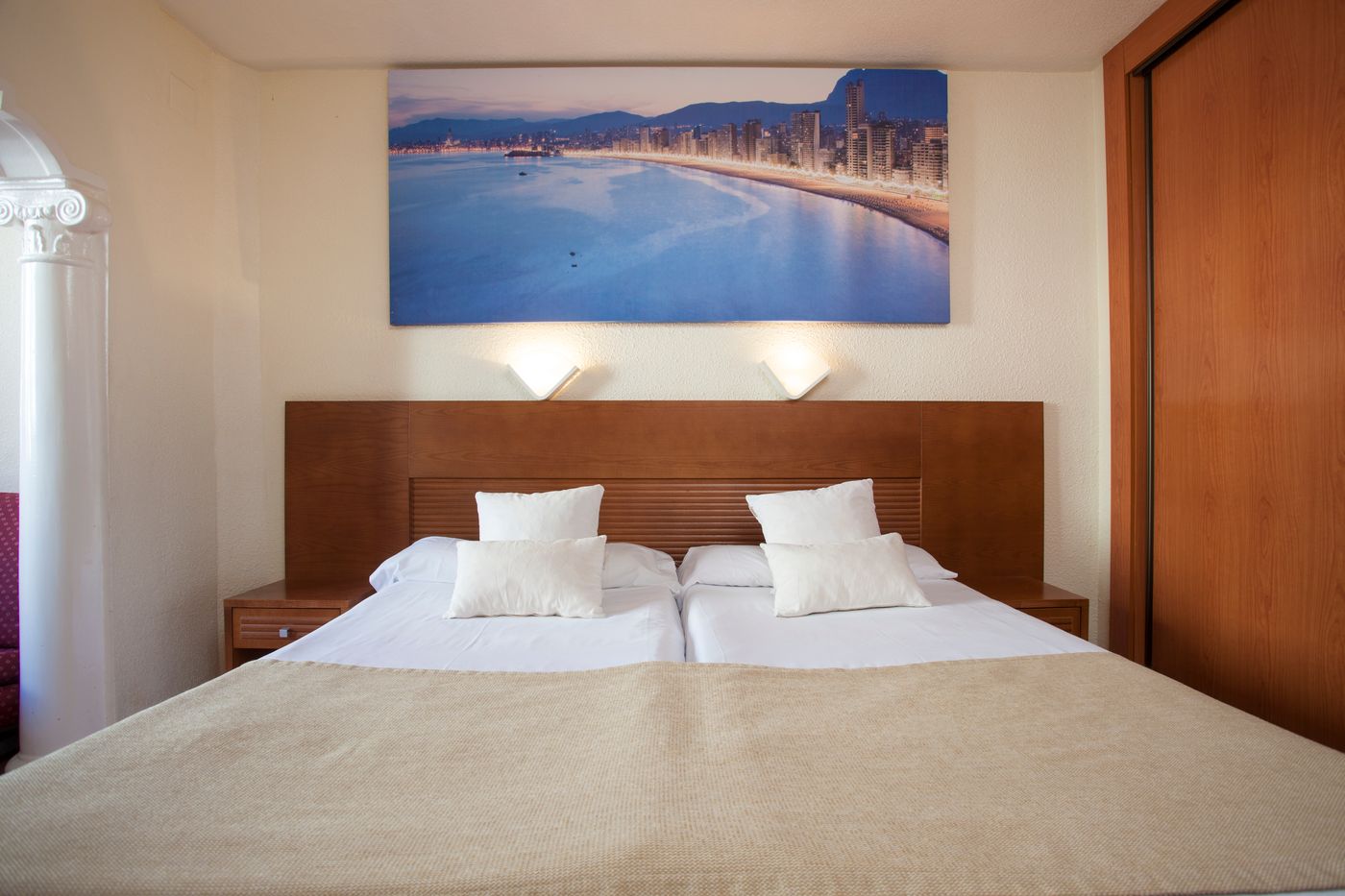 Magic-Villa-Benidorm-Room-9