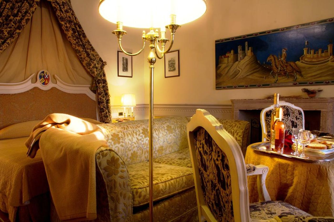 Castello-di-Leonina-Room-2