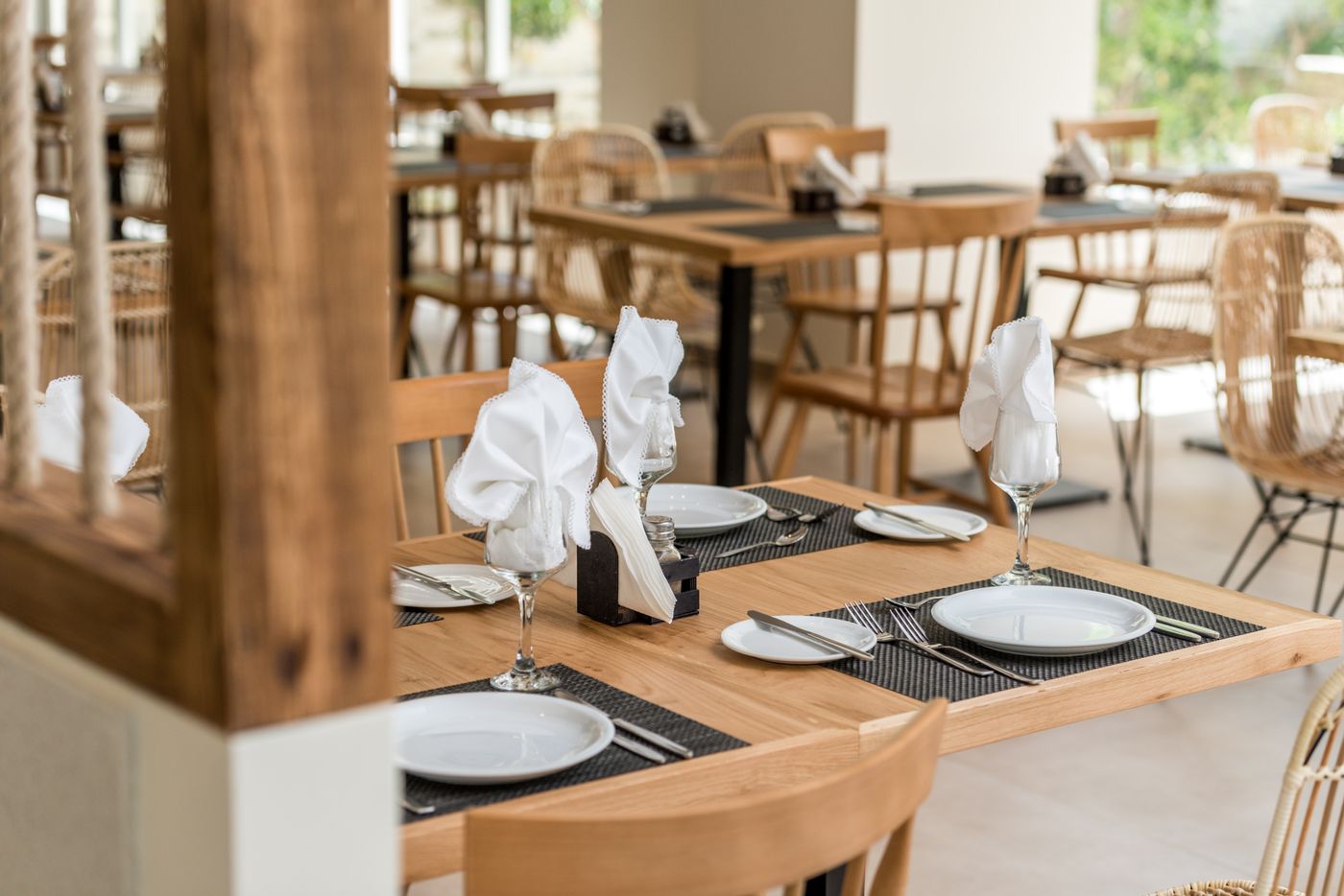 Matala-Bay-Restaurant-40