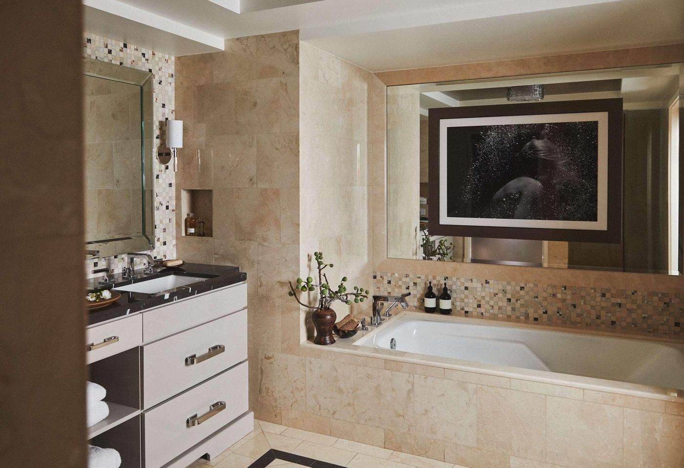 L-Ermitage-Beverly-Hills-Room-36