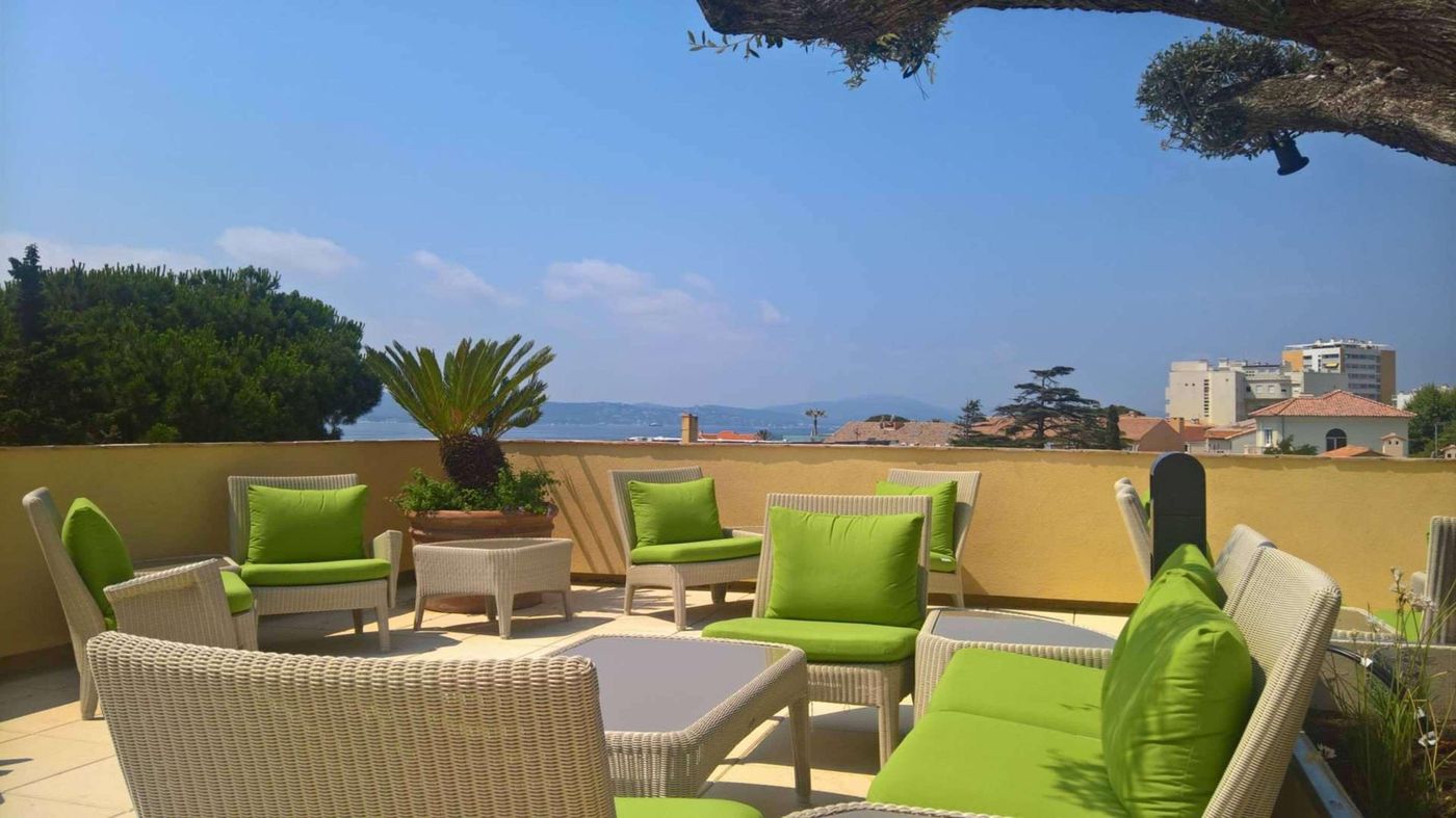 Best-Western-Premier-Montfleuri-General-view-14