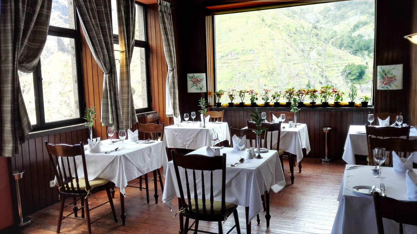 Dorisol-Pousada-dos-Vinhaticos-Restaurant-19