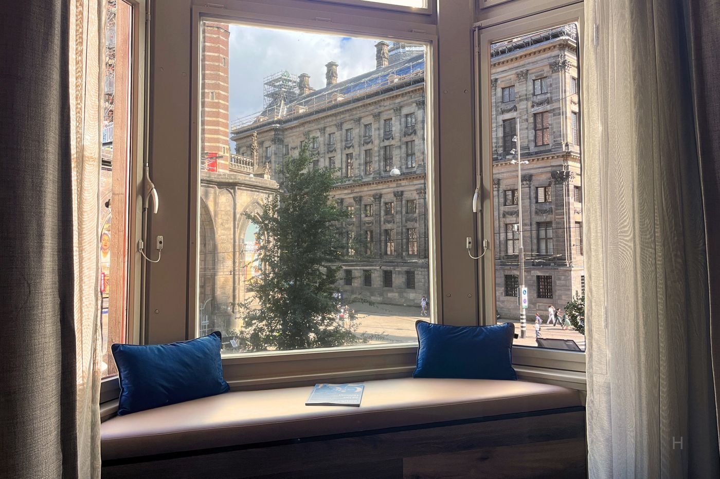 Die-Port-Van-Cleve-Room-2