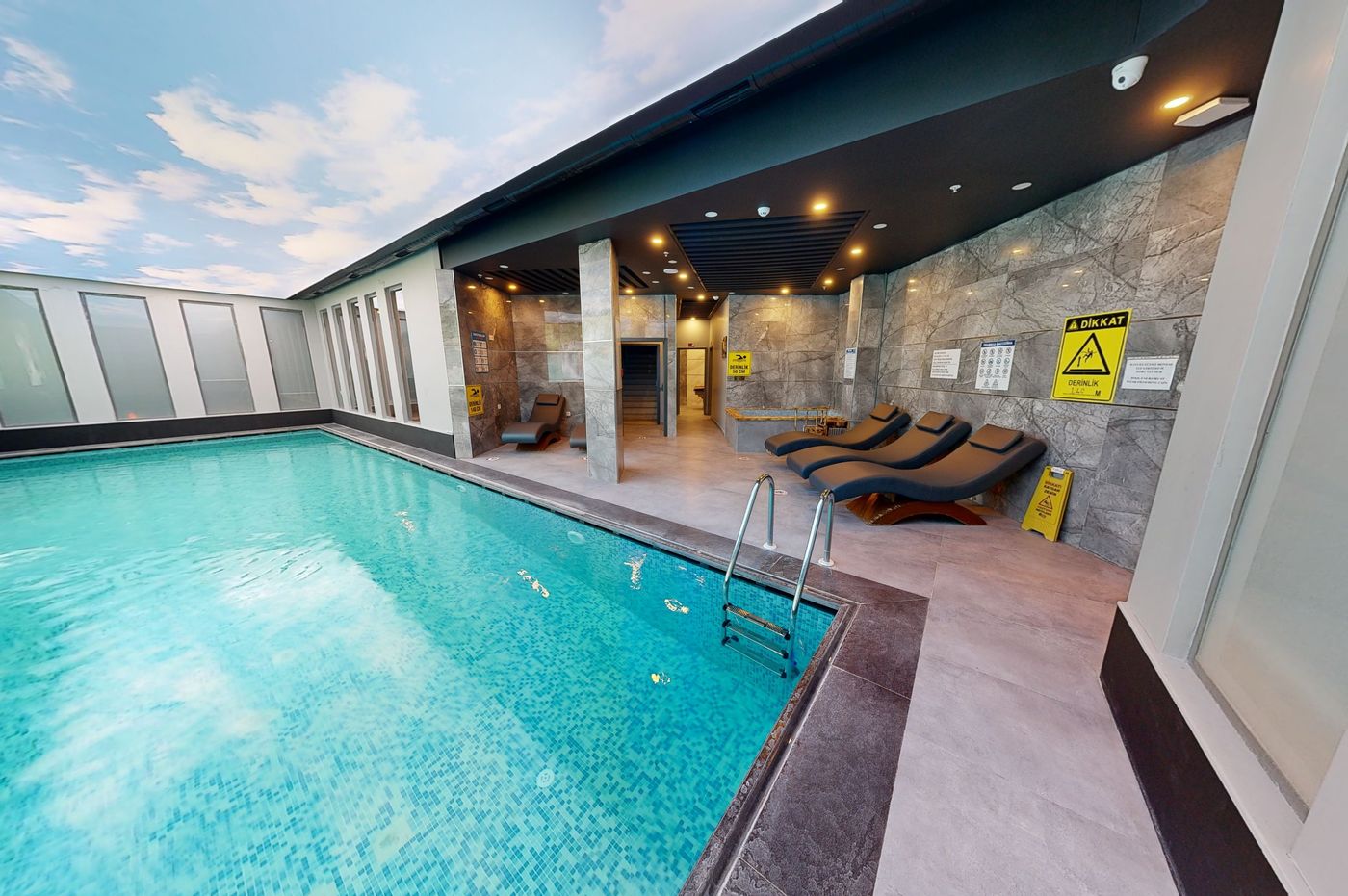 King-City-Hotel-Sports-and-Entertainment-35