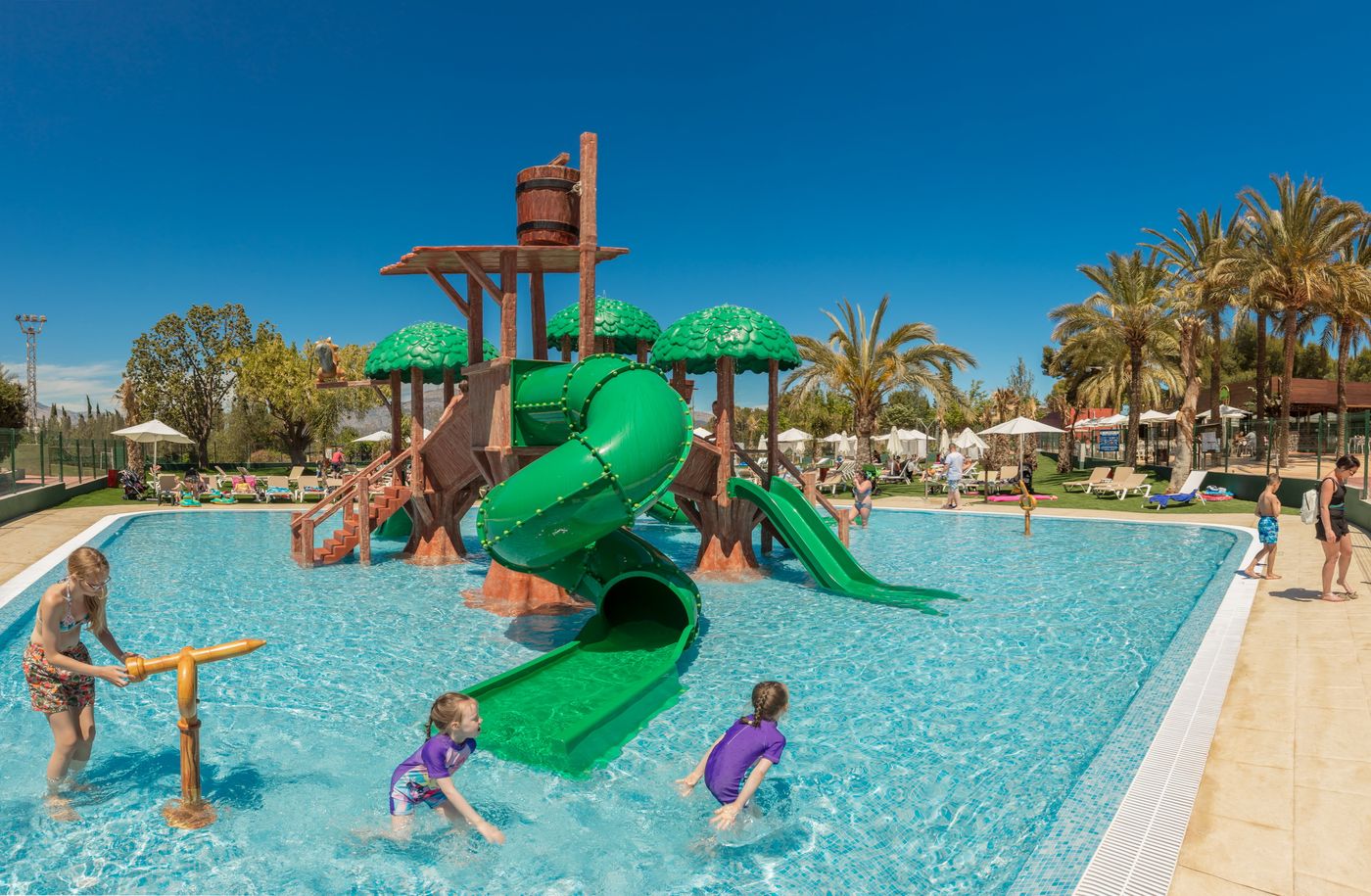 Magic-Robin-Hood-Pool-63