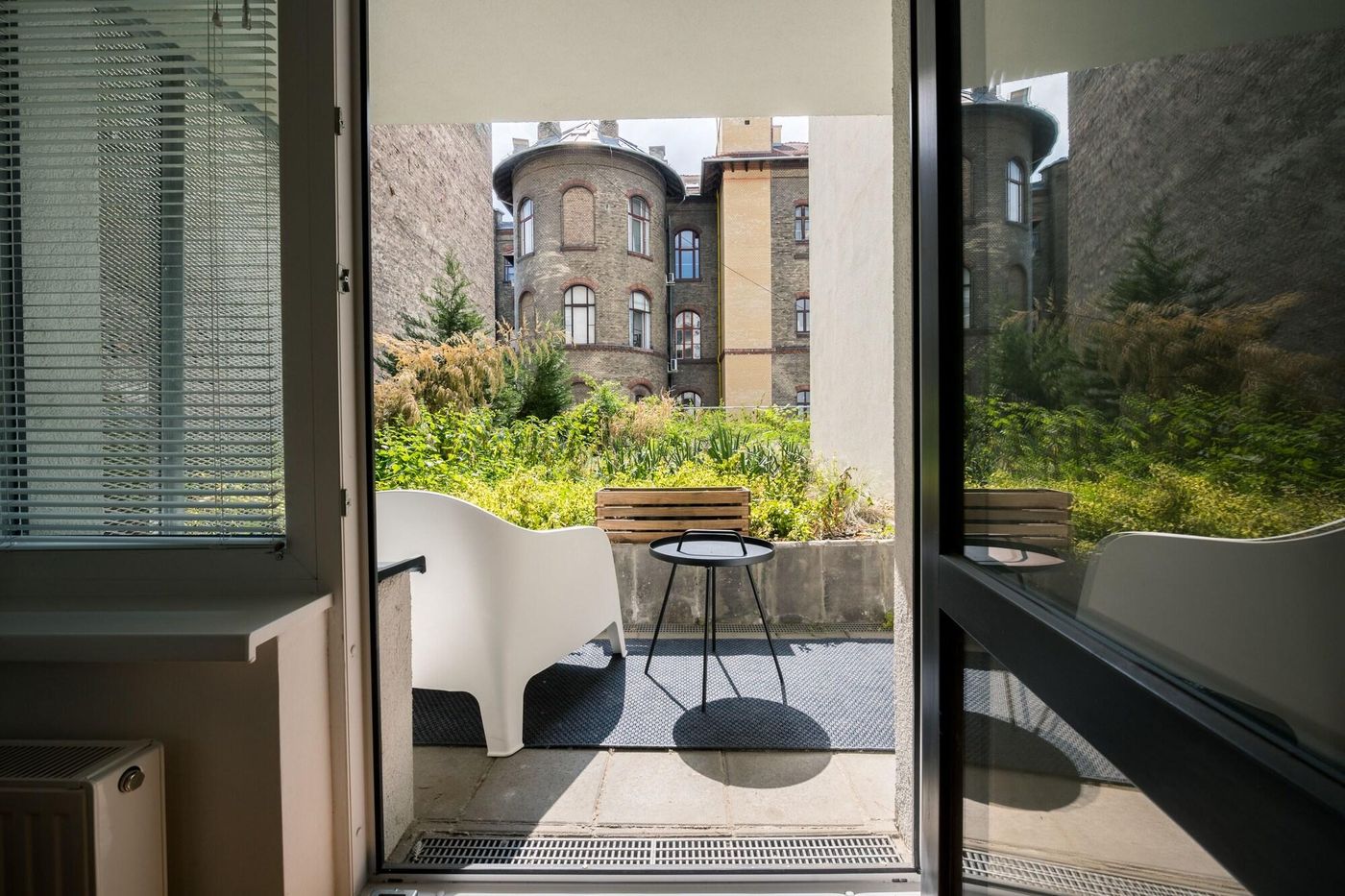 Dean-s-Home-Budapest-Room-2