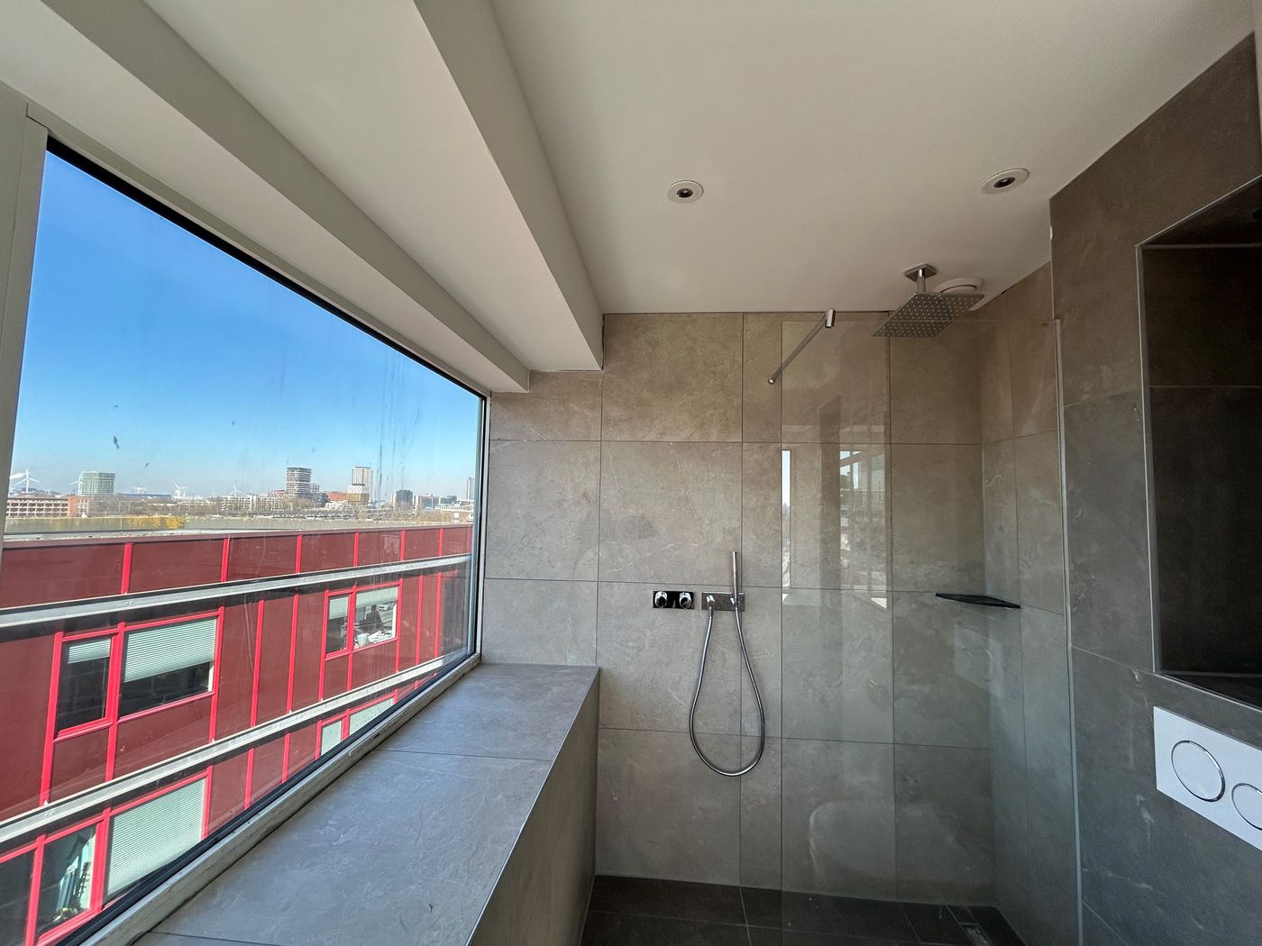 Xo-Hotels-Blue-Tower-Room-32