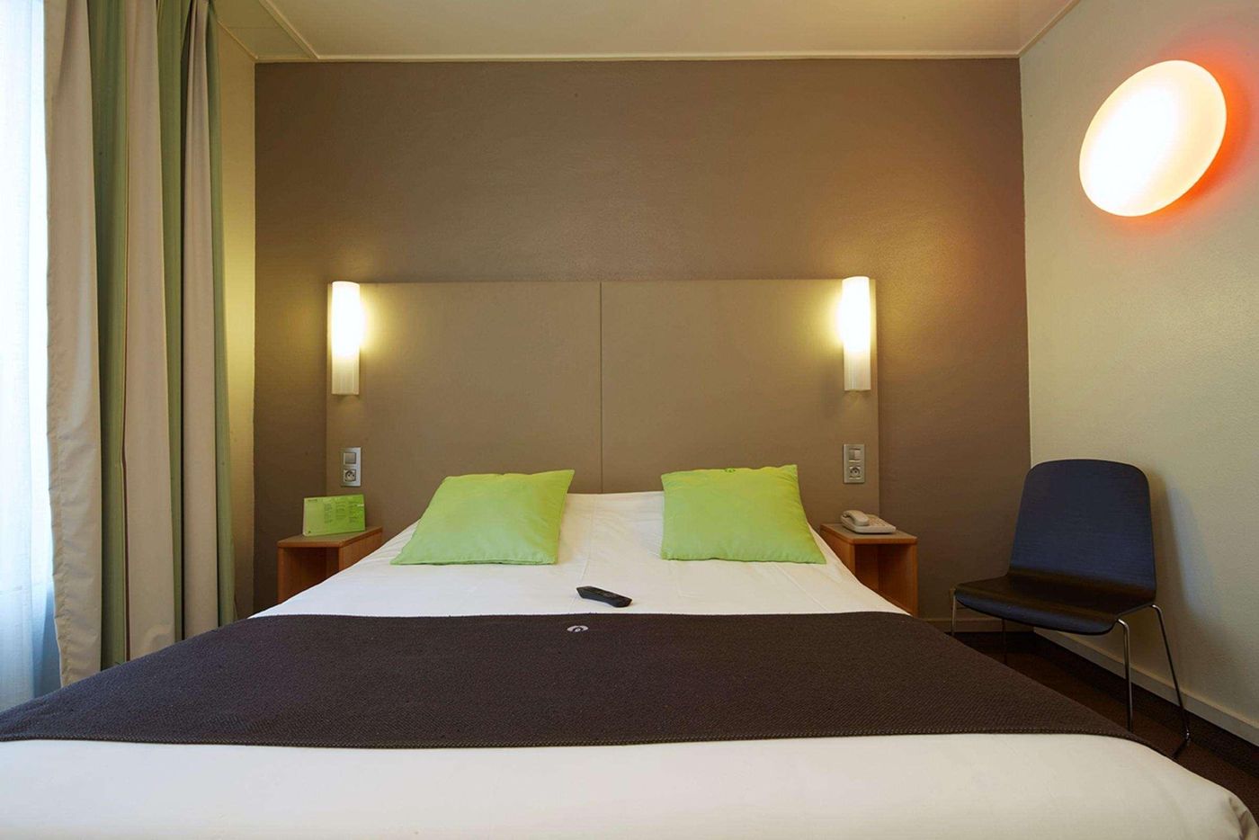 Campanile-Paris14-Maine-Montparnasse-Room-28