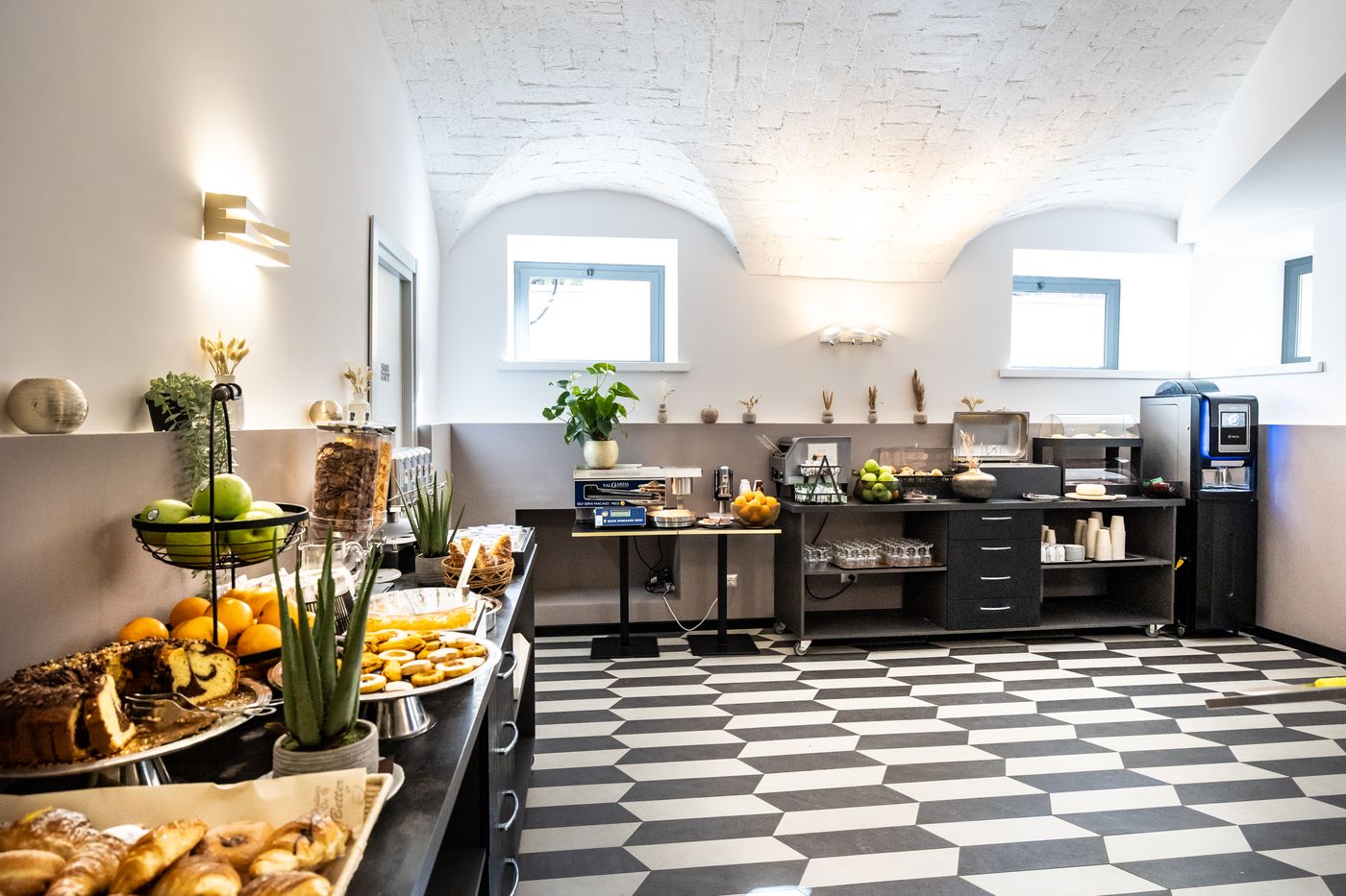 The-Cross-Restaurant-53