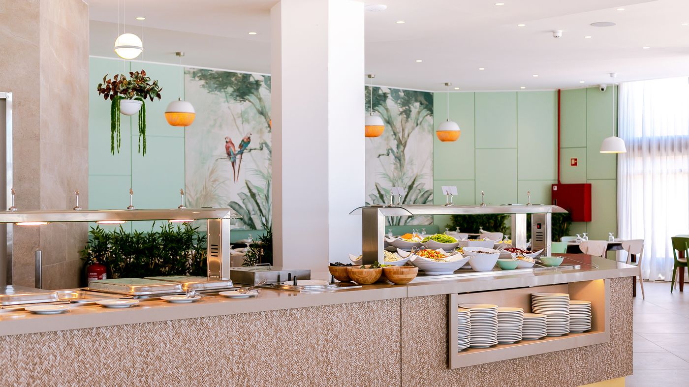 Auramar Beach Resort