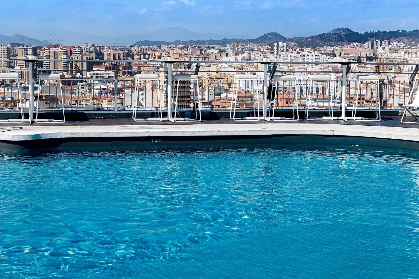 AC-Malaga-Palacio-Pool-4