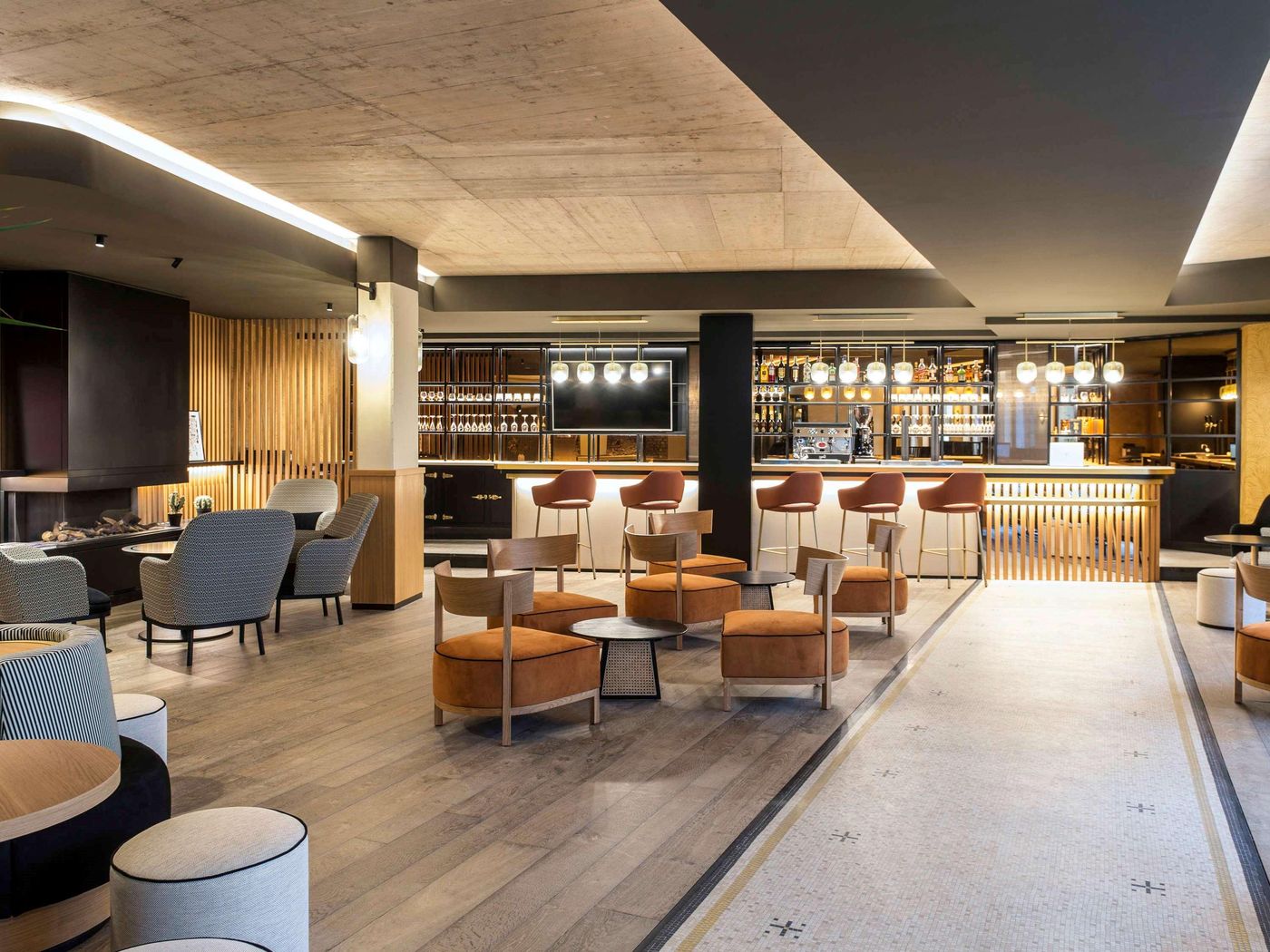 Mercure-Luxembourg-Off-Kirchberg-Bar-11