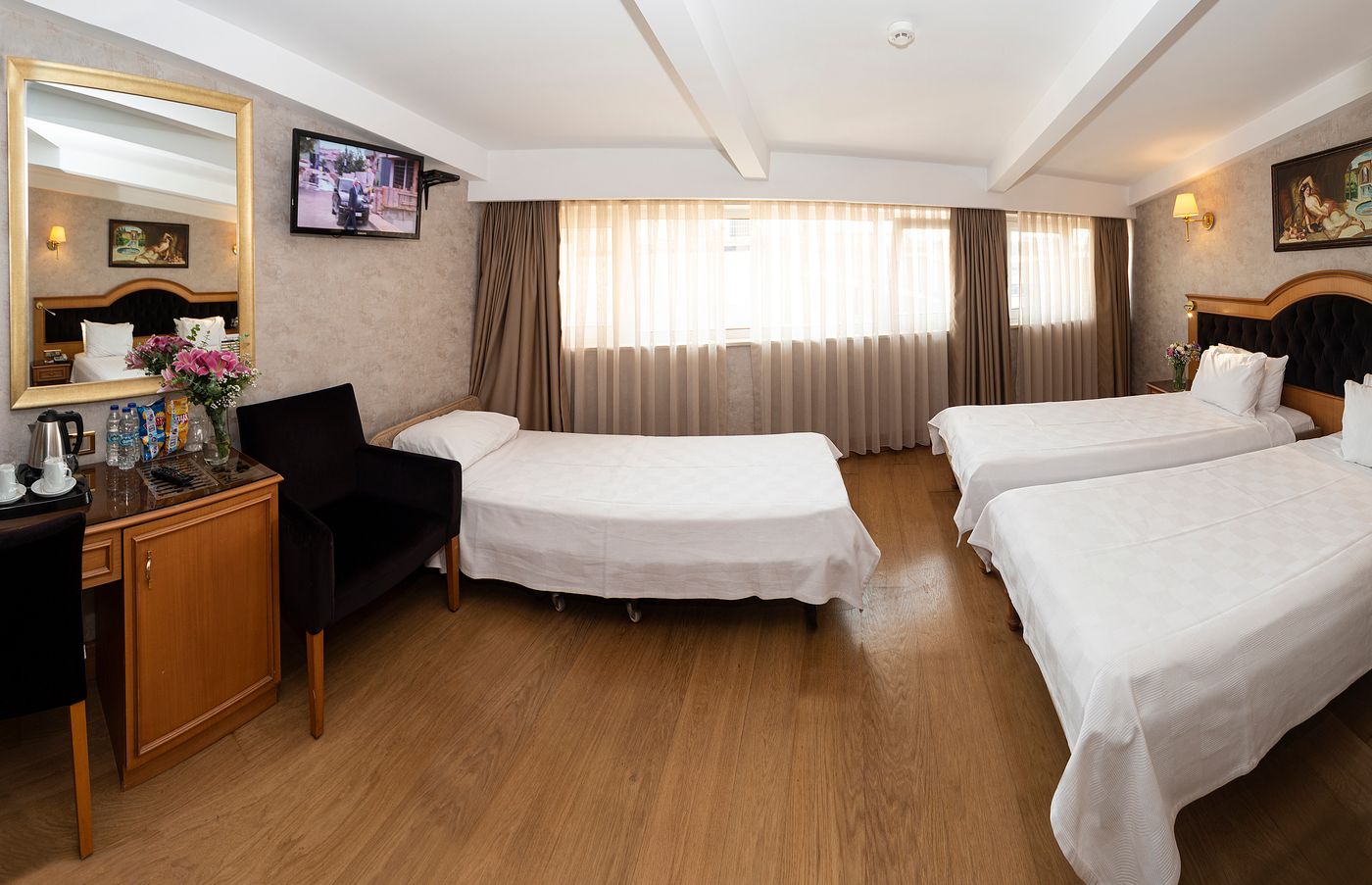 Aprilis-Hotel-Room-19