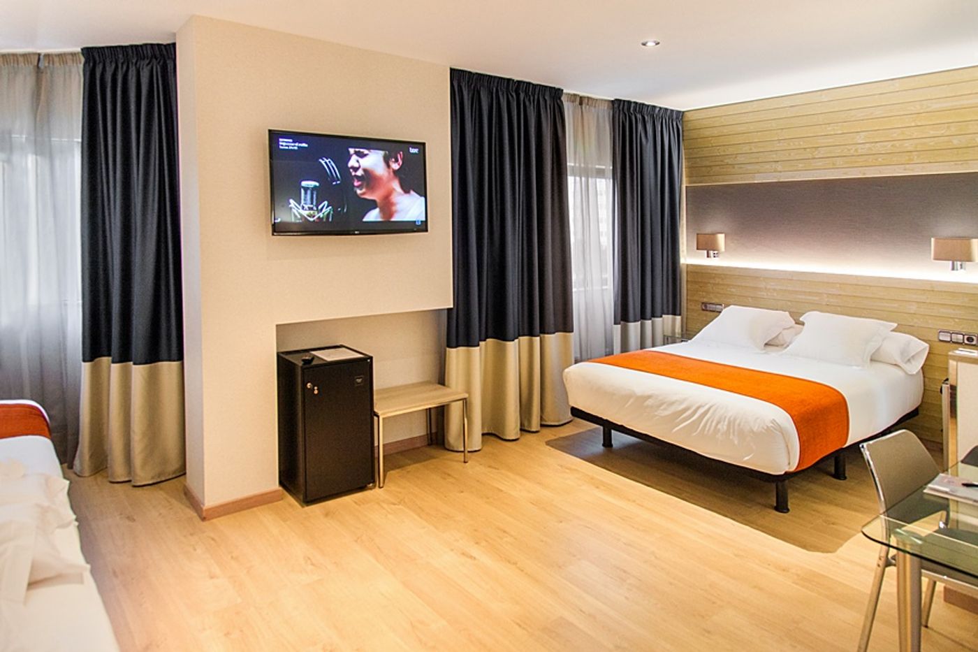 Avenida-Spain-A CORUÑA-Room-10