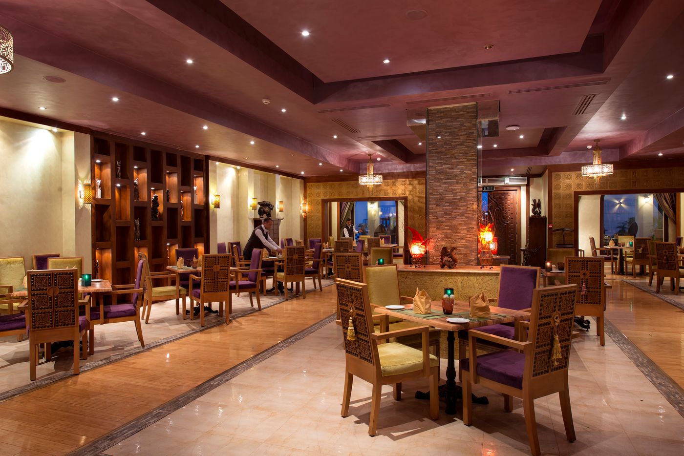 SUNRISE Arabian Beach Resort 04.09