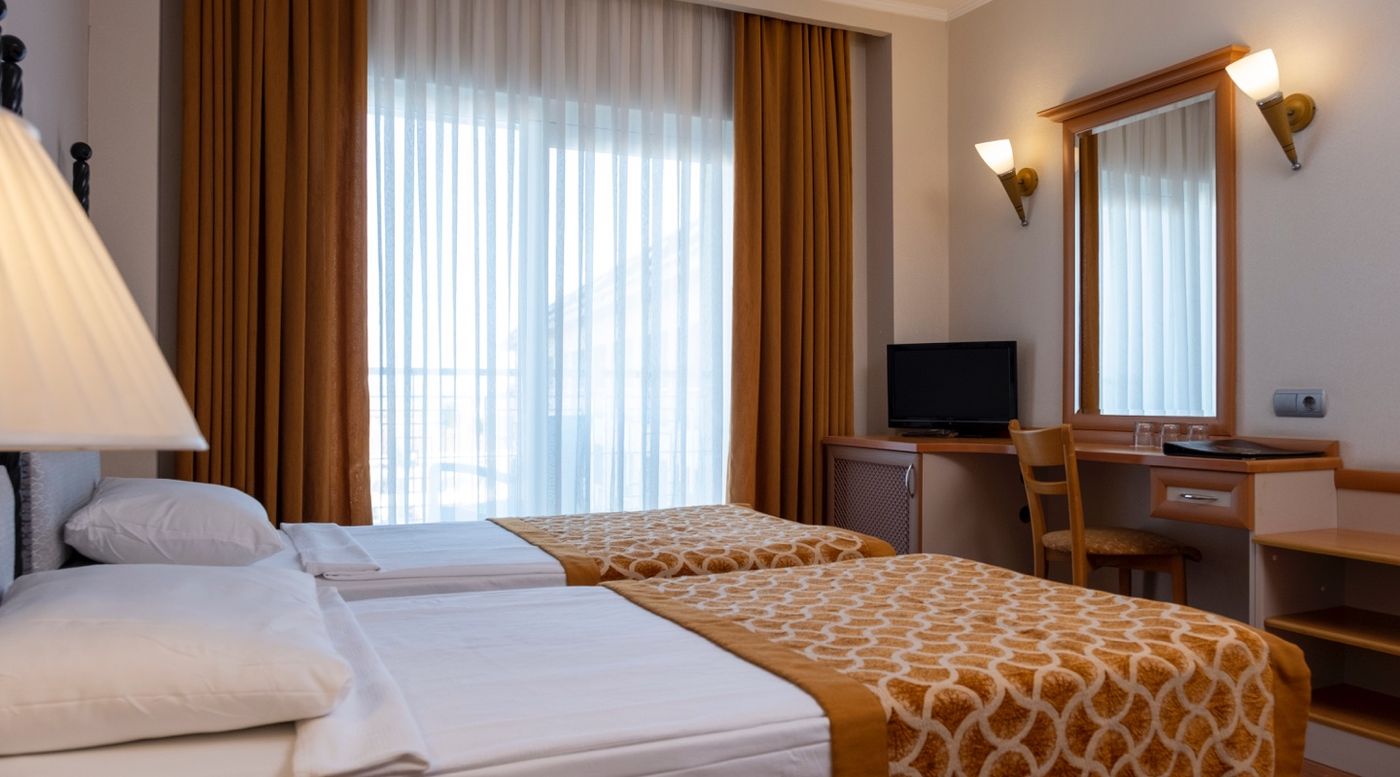 Pine-House-Hotel-Room-24