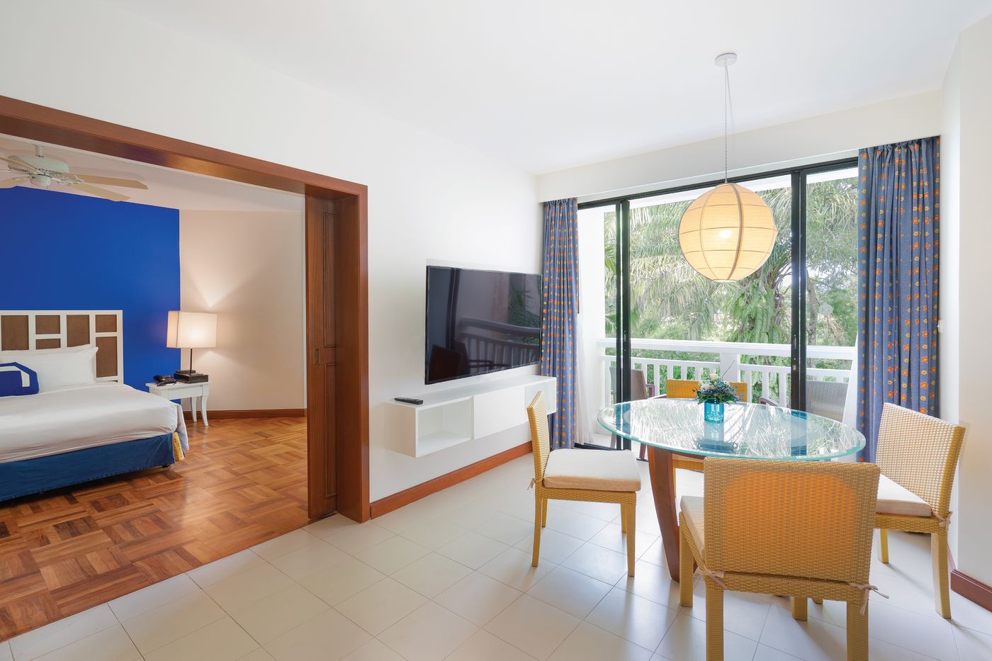 HOMM-Suites-Laguna---a-brand-of-Banyan-Group-Room-22