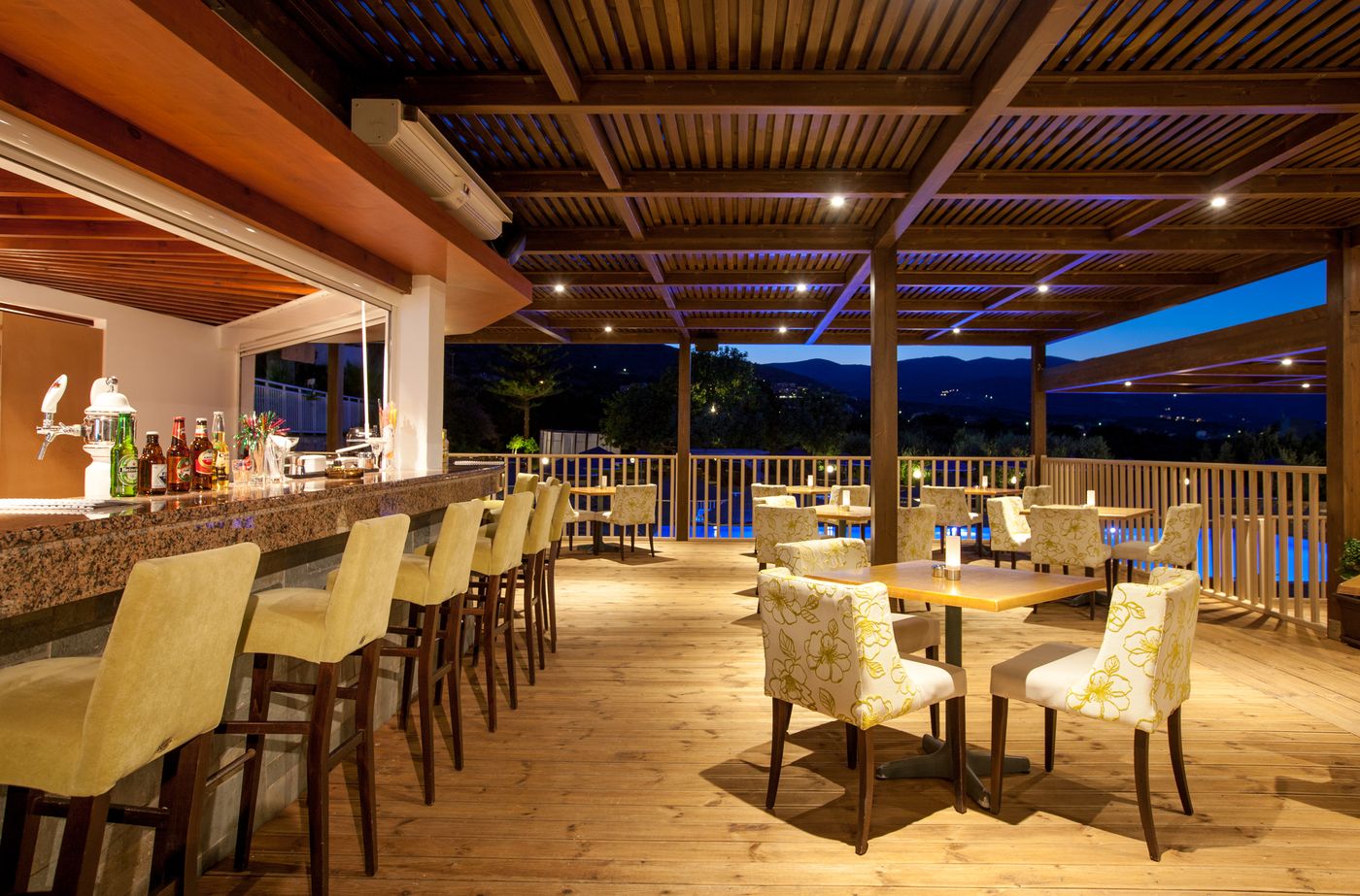 Elounda-Breeze-Resort-Bar-10