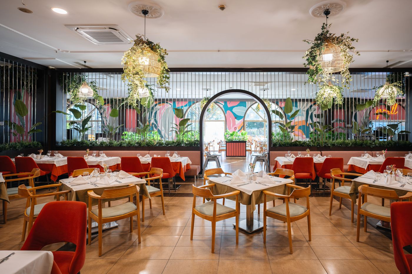 Megasaray-WestBeach-Antalya-Restaurant-47