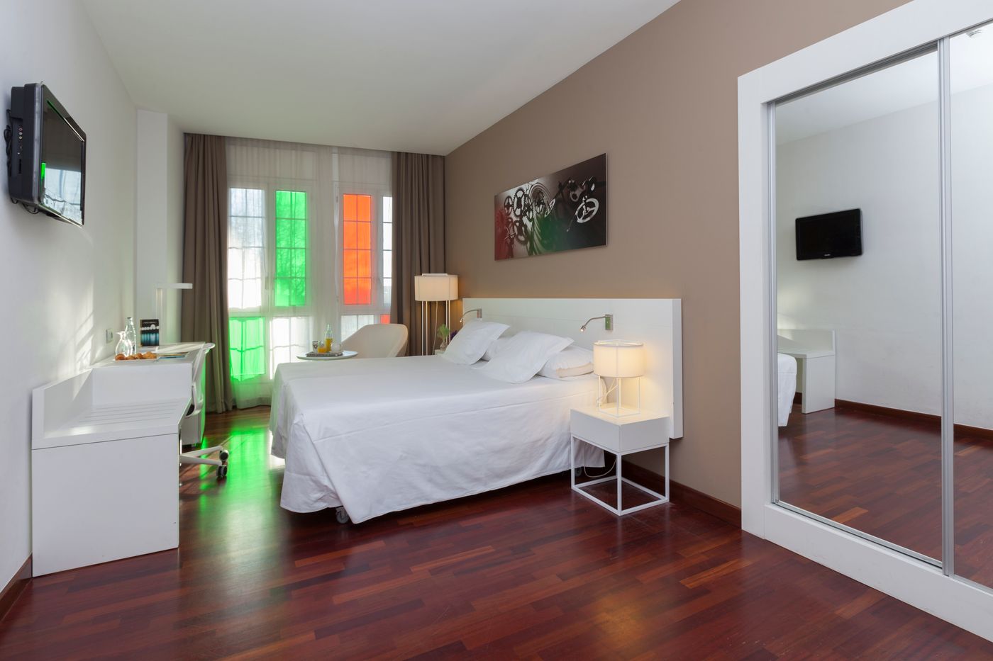 URH-Ciutat-de-Mataro-Room-4