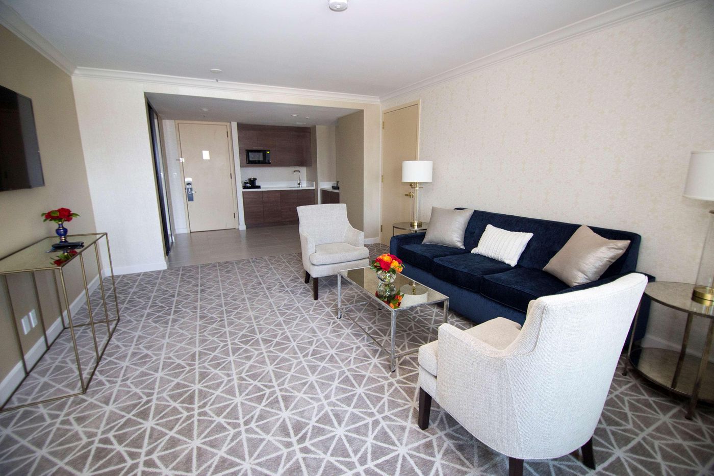 Hilton-Los-Angeles-Universal-City-Room-23