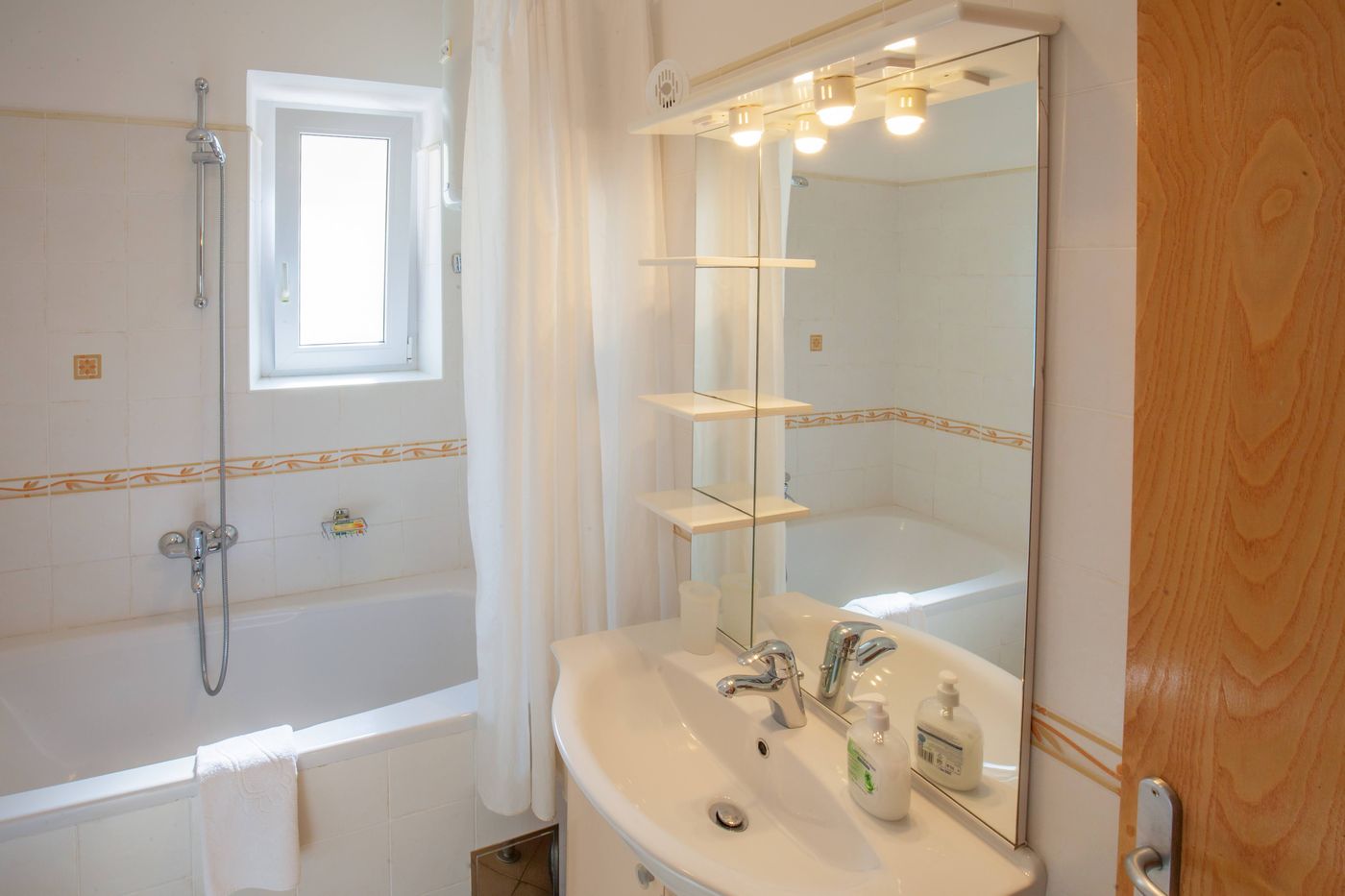 Ivana-Croatia-DUBROVNIK-Room-7