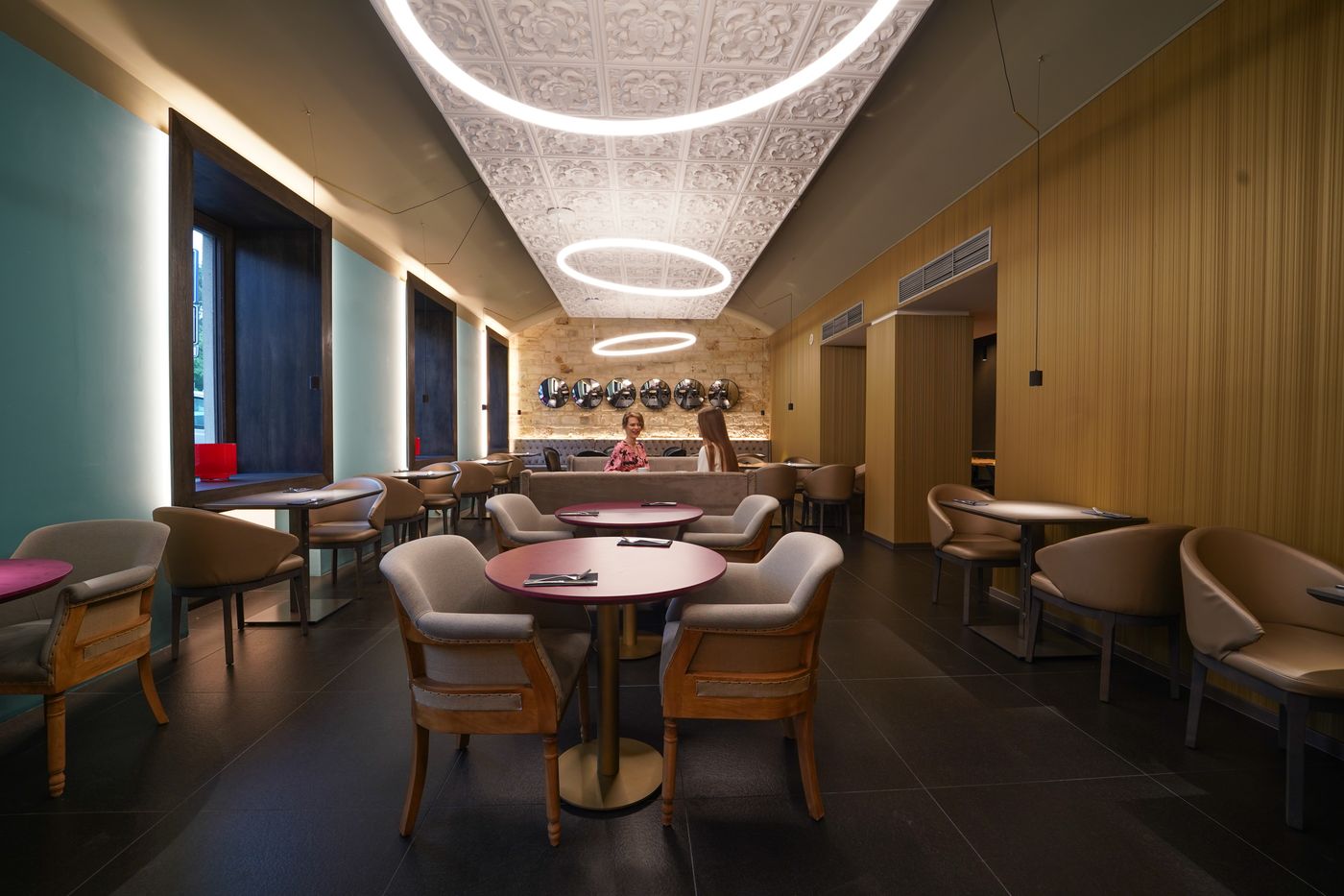 987-Design-Prague-hotel-Restaurant-9