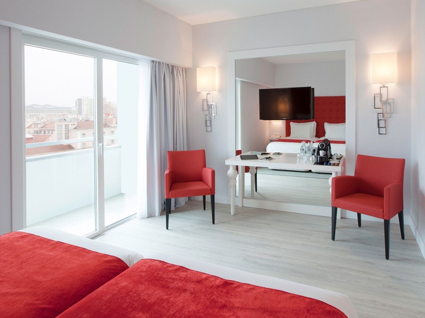 Lutecia-Smart-Design-Hotel-Room-5