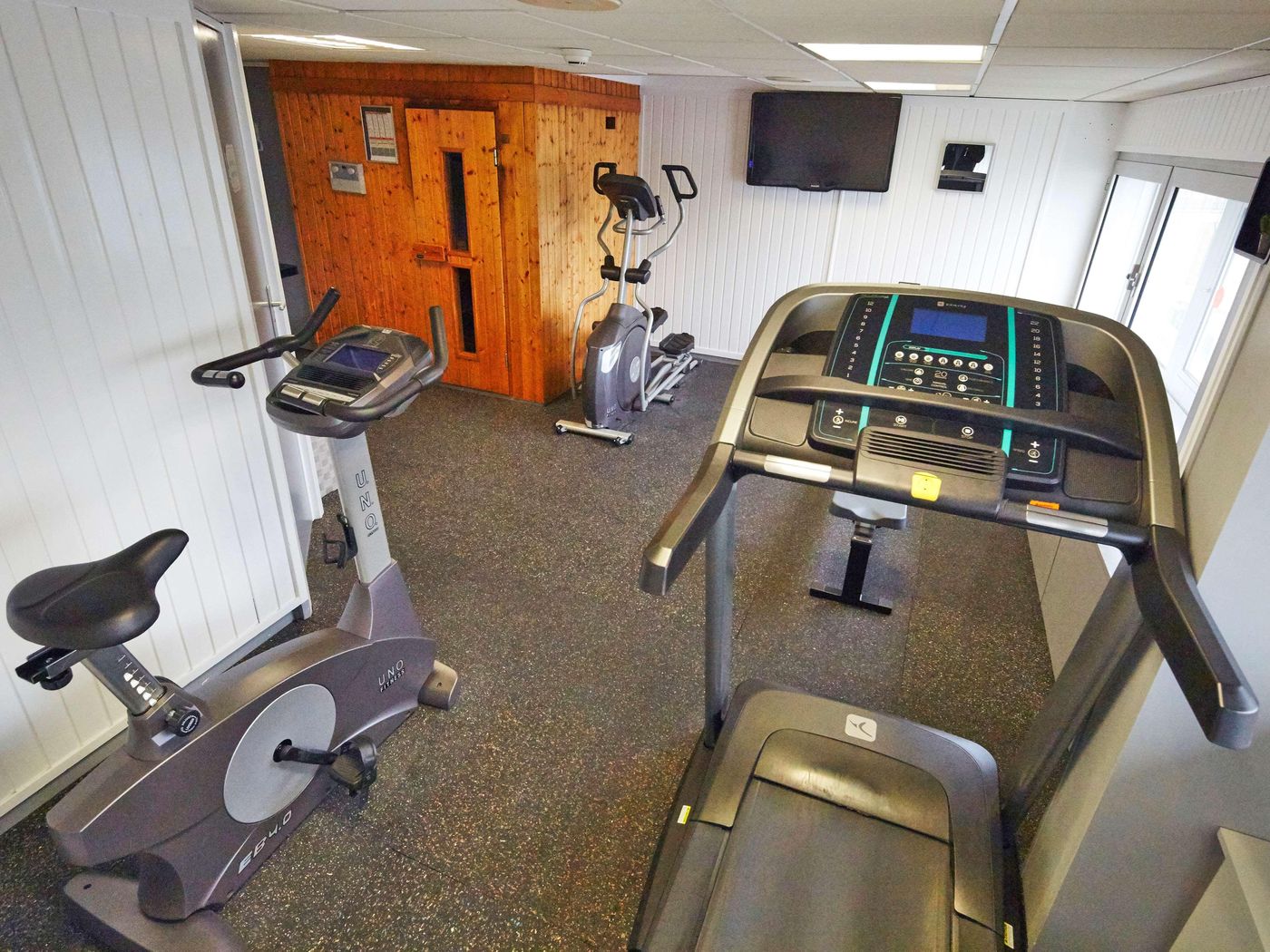 Campanile-Le-Bourget-Airport-Sports-and-Entertainment-34