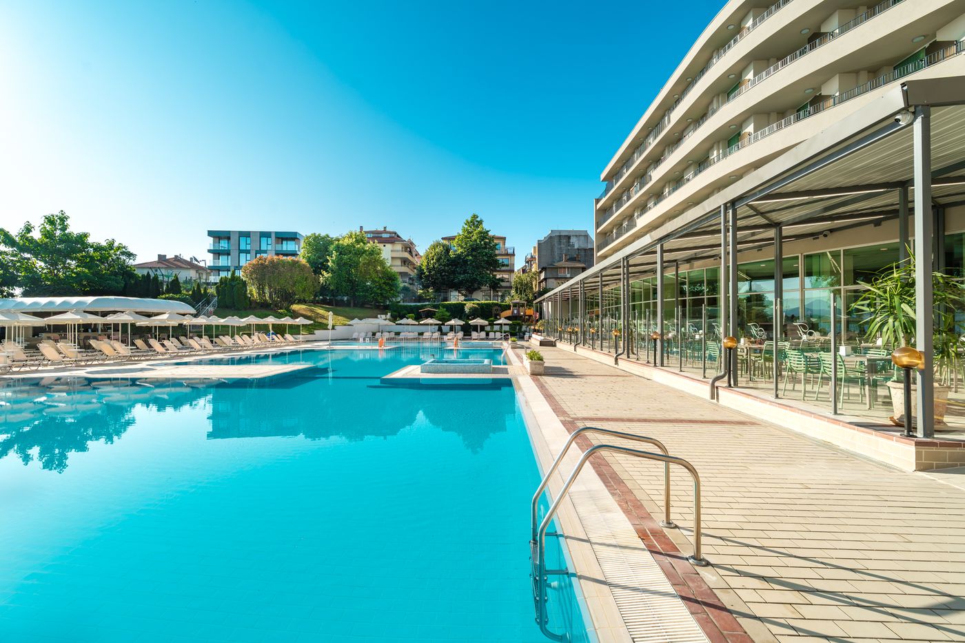 Festa-Panorama-Pool-3