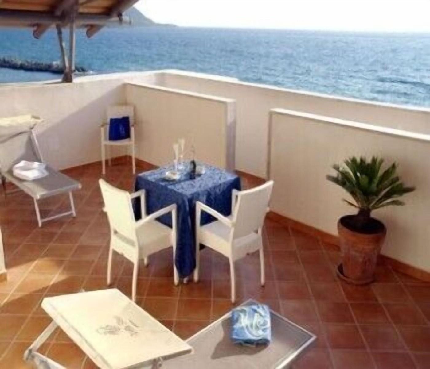 Villa-Sirio-Hotel-Terrace-31