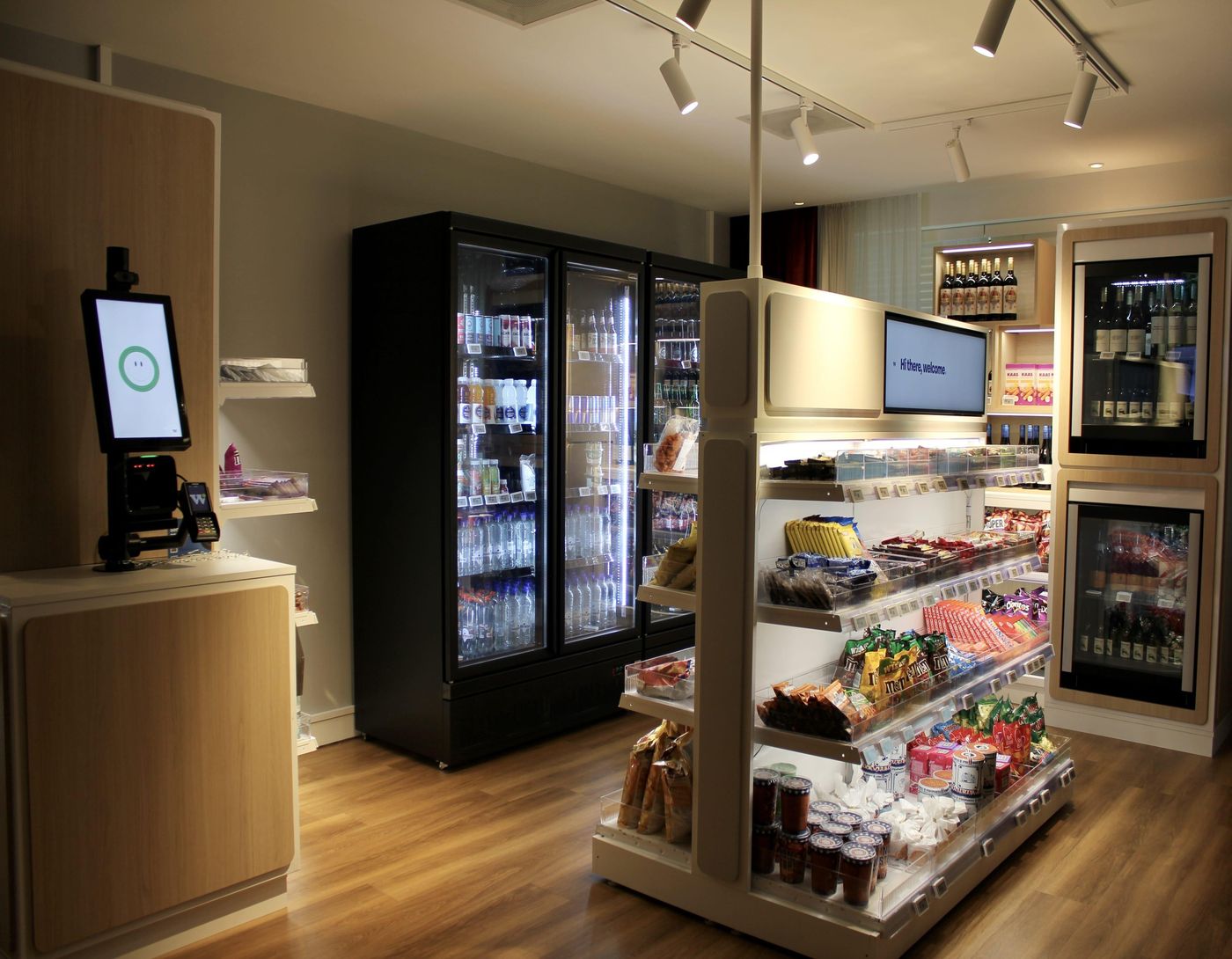 Holiday-Inn-Express-Amsterdam---Sloterdijk-Station-Lobby-11